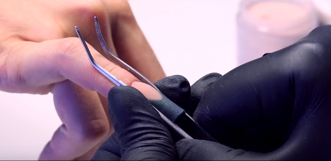 Cum explicam clientelor de ce se rup unghiile, cand nu noi suntem motivul!